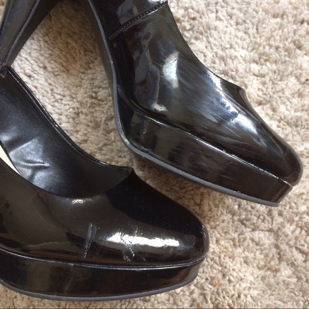 Classic Heels - Picture 5 of 5
